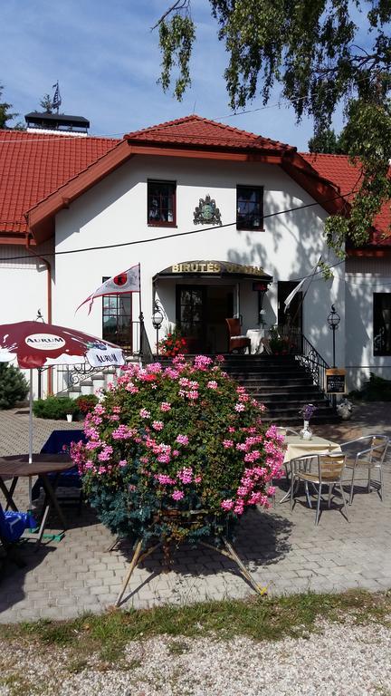 Guest House Birutes Uostas Šventoji Exteriör bild